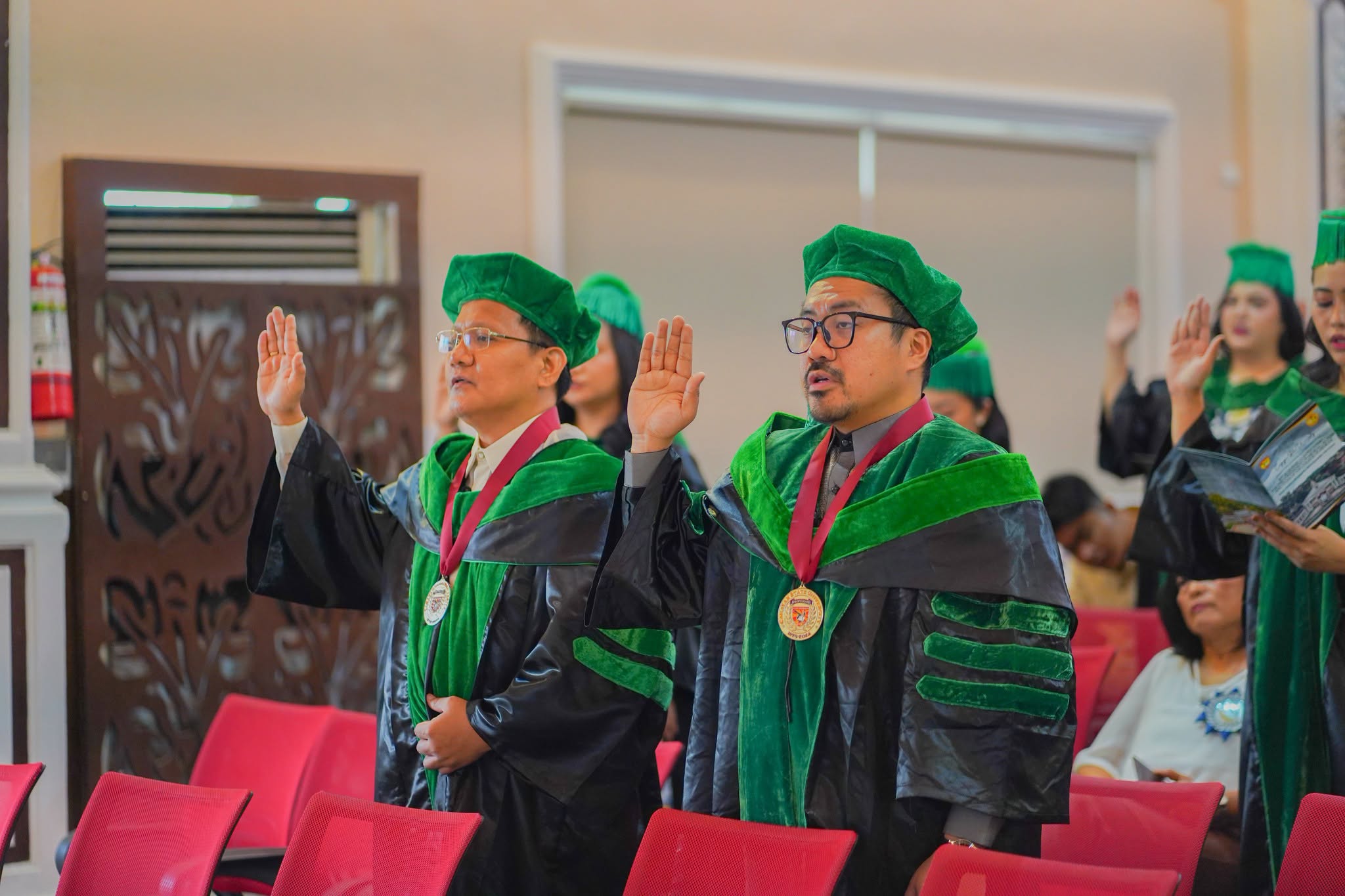 MEDICINE-GRAD-PHOTOSET photo 65
